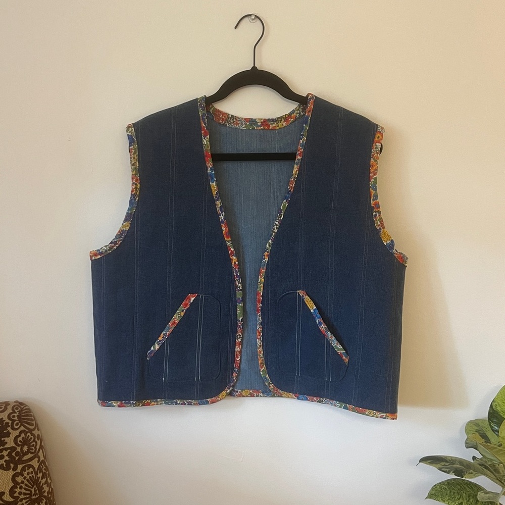 Floral Trim Quilted Denim Vest